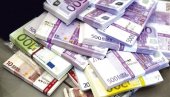САДА ЈЕ СВЕ ЈАВНО: Они не раде, а примају од 1.000 до 2.000 евра месечно