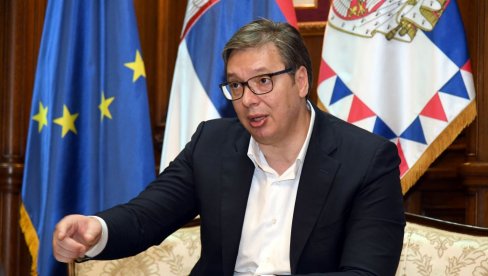 VUČIĆ ODGOVORIO UKRAJINSKOM AMBASADORU: Ne mogu da se setim da su se 1999. godine pretrgli u pomoći SRJ VUČIĆ ODGOVORIO UKRAJINSKOM AMBASADORU: Ne mogu da se setim da su se 1999. godine pretrgli u pomoći SRJ