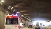 SAOBRAĆAJNA NESREĆA U ČAČKU: Automobilom udario u semafor i ostao na mestu mrtav