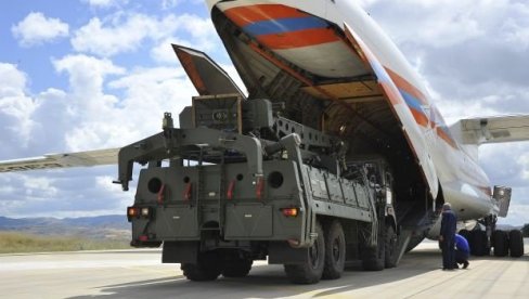 РУСКИ С-400 СТИГАО У ИРАН? Шојгу донео Техерану прве напредне руске ПВО системе пред очекивани сукоб са Израелом (ВИДЕО)