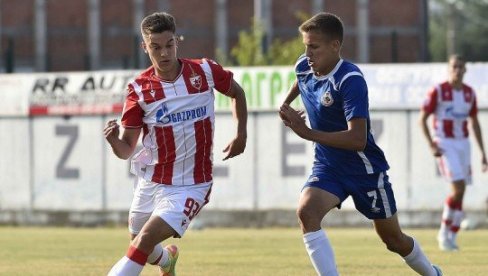 ДОШАО И ТАЈ ДАН: Овај клуб је наплаћивао 3.000 динара када му долази Партизан, а сад је 500 јер стиже Црвена звезда - делије на потезу