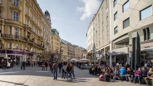 AUSTRIJA VRATILA MASKE: Ništa od potpune relaksacije mera