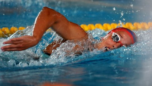 НИНА БЕЗ ПОЛУФИНАЛА: Наша најбржа пливачица 25. на свету у трци на 50 метара слободним стилом