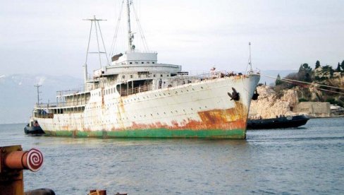 ТУРСКИ ТЕРЕТЊАК УДАРИО У ТИТОВ ГАЛЕБ: Судар у ријечкој луци