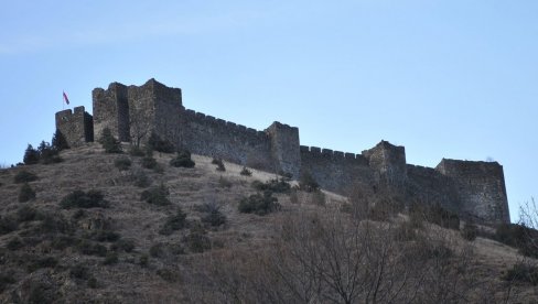 ПОТРАГА КОД КРАЉЕВА: Горска служба спасава изгубљене планинаре на Столовима