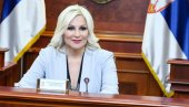 MIHAJLOVIĆ NAJAVILA: Prvi avioni bi sa aerodroma u Trebinju mogli poleteti 2022. MIHAJLOVIĆ NAJAVILA: Prvi avioni bi sa aerodroma u Trebinju mogli poleteti 2022.