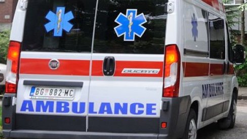 DRAMA NA BAZENIMA KOŠUTNJAK: Dečak (15) se onesvestio skačući u vodu - reanimacija u toku