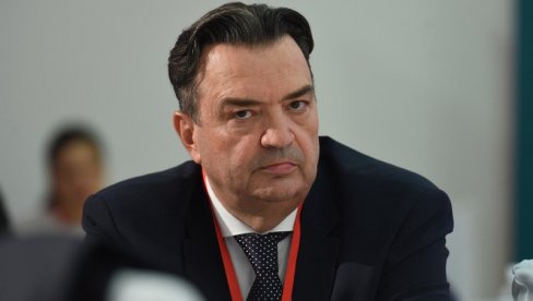 DUŠKO KNEŽEVIĆ ČITA O ILONU MASKU: Ministar Milović posetio crnogorskog biznismena u pritvoru