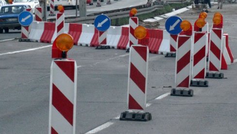ВОЗАЧИ, ОПРЕЗ: Вечерас од 22 часа затворена крајња десна трака на Газели - ево где ће још изводити радови