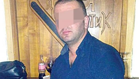 Rođaci mladoženje koji se ubio u hotelskoj sobi kažu - Javljao se svima, kao da je hteo da se pozdravi Rođaci mladoženje koji se ubio u hotelskoj sobi kažu - Javljao se svima, kao da je hteo da se pozdravi