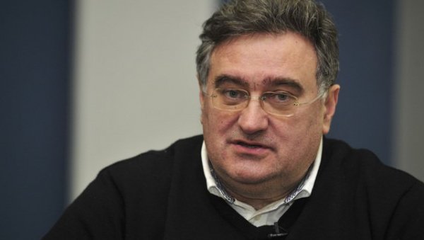 ВУКАДИНОВИЋ РАСПРШИО СНОВЕ БЛОКАДЕРА, ПА ЗАКУКАО: Не динстамо ми Вучића, он динста, кува и пржи нас!