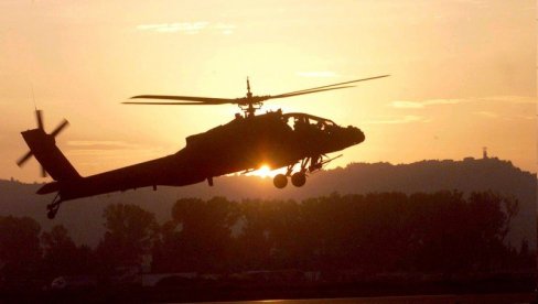 PAO AMERIČKI HELIKOPTER AH-64 APAČ: Pilot poginuo, kopilot povređen u bazi U SAD