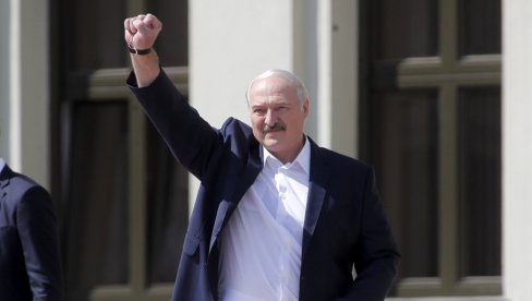 ZBRKA U BELORUSIJI NIJE SLUČAJNA! Lukašenko održao istorijski govor, otkrio šta je njegov naredni korak ZBRKA U BELORUSIJI NIJE SLUČAJNA! Lukašenko održao istorijski govor, otkrio šta je njegov naredni korak