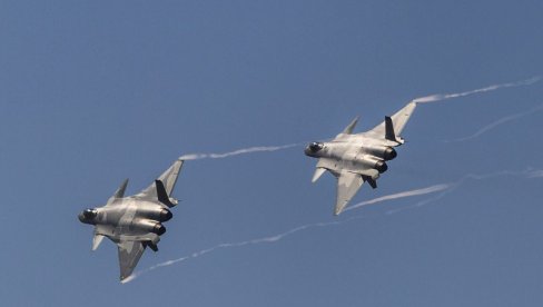 MOĆNI PILOTI ZA MOĆNE ZMAJEVE: Novi kineski režim obuke za elitne pilote J-20 (VIDEO)