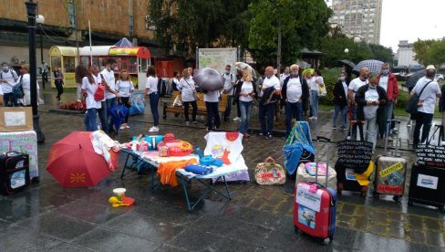 TRAŽE POMOĆ DRŽAVE: Skup turističkih radnika u Kragujevcu pod nazivom 10 minuta za spas turizma