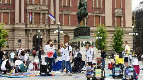 OD DRŽAVE TRAŽE 15 MILIONA EVRA: Turistički radnici skrenuli pažnju na svoj težak položaj