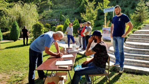 ПЕТИЦИЈА ПРОТИВ ТРЕЋЕГ РУДНИКА: Мештани Лешја, Плане и околних села противе се отварању новог каменолома на планини Баба