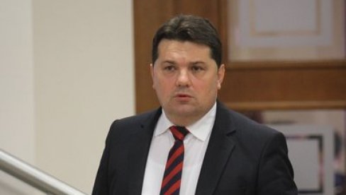 STEVANDIĆ: Srpski narod čuvaće leđa Aleksandru Vučiću