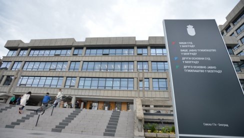 NEZADOVOLJAN PRESUDOM ZBOG POGIBIJE MAJKE PRETIO SUDIJI UBISTVOM: Osumnjičeni nakon saslušanja pušten na slobodu