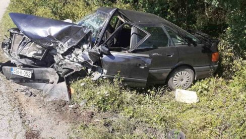 KRENULI SU NA POSAO, ON SE ODVEZAO U SMRT: Detalji udesa kod Prnjavora, deca iz kombija su vrištala suočena sa smrću! (FOTO)