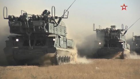 GORI ZEMLJA: S-400, „Tor“, „Buk“ na najvećim vojnim vežbama ruskih snaga PVO (VIDEO)