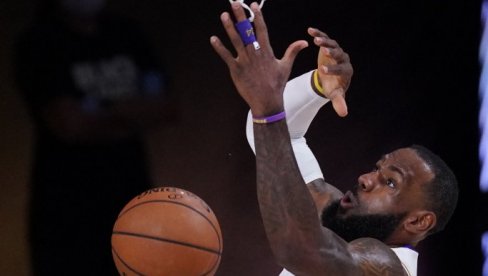 LEBRON DŽEJMS: Sa mojim imenom dolaze uspesi LEBRON DŽEJMS: Sa mojim imenom dolaze uspesi