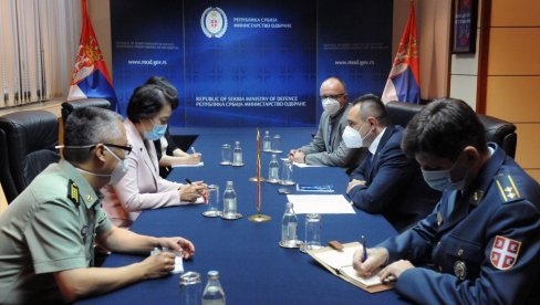ПОТВРДА ЧЕЛИЧНОГ ПРИЈАТЕЉСТВА: Састанак министра Вулина са амбасадорком НР Кине Чен Бо ПОТВРДА ЧЕЛИЧНОГ ПРИЈАТЕЉСТВА: Састанак министра Вулина са амбасадорком НР Кине Чен Бо