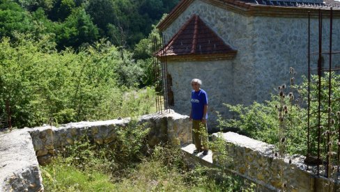 DOKAZ DA SRBI I RUSI VEKOVIMA SARAĐUJU: Okupili su se na svetom mestu da bi napravili dogovor (FOTO)