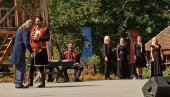 ZAVRŠEN 87. VUKOV SABOR U TRŠIĆU: Jezik - majčevina i očevina (FOTO) ZAVRŠEN 87. VUKOV SABOR U TRŠIĆU: Jezik - majčevina i očevina (FOTO)