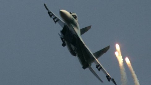 NESREĆA NA POLETENJU SU-30: Piloti se prinudno katalputirali NESREĆA NA POLETENJU SU-30: Piloti se prinudno katalputirali