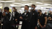 NA PUTU ZA BELGIJU: Šta to radi Vitas, zašto su crno-bele maske velike, kome to igrači šalju pozdrave...? (VIDEO)