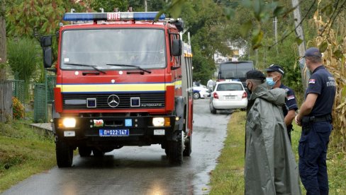 UPUTILI TELEGRAME SAUČEŠĆA: Mesto tragedije obišli ministar Aleksandar Vulin i načelnik Generalštaba general Milan Mojsilović