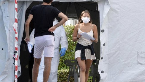 KORONA U GRČKOJ: Više od 90% osoba na respiratoru nije primilo drugu dozu vakcine KORONA U GRČKOJ: Više od 90% osoba na respiratoru nije primilo drugu dozu vakcine