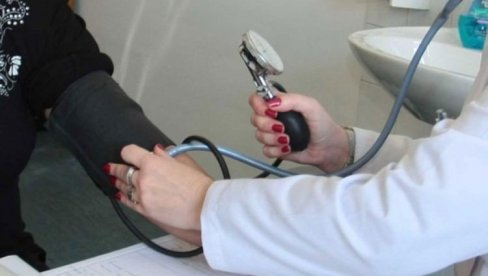ЛЕКАРИ ОПШТЕ ПРАКСЕ ИЗ АМБУЛАНТЕ У ВЕТЕРНИКУ СЕ СЕЛЕ У СУСЕДНЕ ОБЈЕКТЕ: Од понедељка, 16. јуна , због реновирања Службе опште медицине