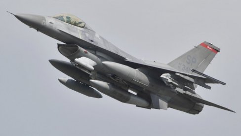 SRUŠIO SE LOVAC F-16: Pilot poginuo u noćnoj nesreći pored autoputa Izmir–Istanbul (VIDEO)