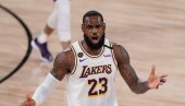 LEBRON DŽEJMS POBESNEO KAO NIKADA: Nakon trejda Dončić - Dejvis sočno opsovao