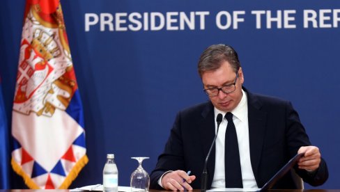 VUČIĆ O SMRTI AMFILOHIJA: Voleo bih da ta vest nije tačna