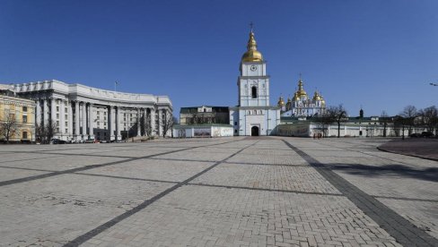 RUSKI NOVINAR PRETUČEN U UKRAJINI: Anketirao prolaznike o odnosu prema Danu pobede