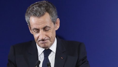 САРКОЗИ ОД ЈУТРОС НА ИЗДРЖАВАЊУ ЗАТВОРСКЕ КАЗНЕ: Први пут у историји да бивши председник Француске заврши на робији САРКОЗИ ОД ЈУТРОС НА ИЗДРЖАВАЊУ ЗАТВОРСКЕ КАЗНЕ: Први пут у историји да бивши председник Француске заврши на робији