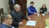 ЛУКАШЕНКО ТРАЖИ ФОРМУЛУ ПОМИРЕЊА: Председник Белорусије разговарао са опозицијом у затвору док су трајали викенд-протести