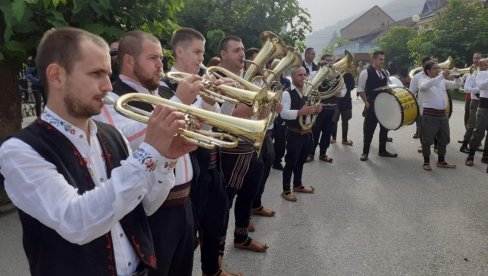POZNAT ZVANIČAN PROGRAM SABORA U GUČI: Ovogodišnji 60. po redu festival trube otvara Petrović, završava Bregović POZNAT ZVANIČAN PROGRAM SABORA U GUČI: Ovogodišnji 60. po redu festival trube otvara Petrović, završava Bregović