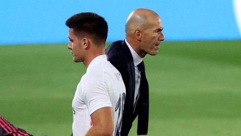 FUDBALSKI POTRES: Zinedin Zidan ponovo trener - i to čiji!
