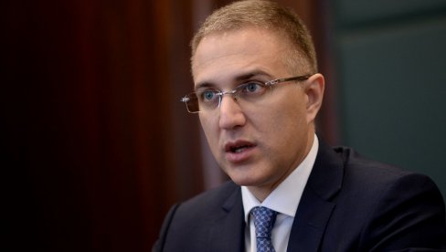 VRAĆA SE OBAVEZNI VOJNI ROK? Ministar Stefanović - razmišljamo ozbiljno o tome, ali nismo brzopleti VRAĆA SE OBAVEZNI VOJNI ROK? Ministar Stefanović - razmišljamo ozbiljno o tome, ali nismo brzopleti