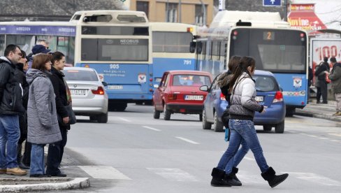 МУП АПЕЛУЈЕ НА ВОЗАЧЕ: У саобраћајним несрећама погинула 134 пешака, прилагодите брзину вожње (ВИДЕО)