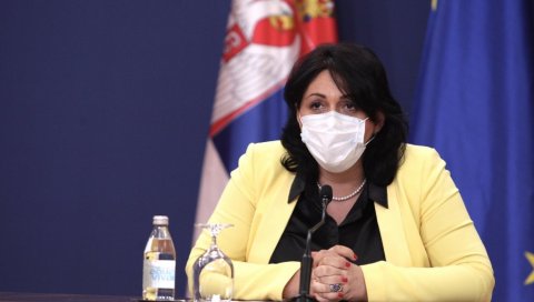 ДОКТОРКА ЗДРАВКОВИЋ: Умиру нам и млади, а било је времена за вакцину - сада заједно плаћамо грешку ДОКТОРКА ЗДРАВКОВИЋ: Умиру нам и млади, а било је времена за вакцину - сада заједно плаћамо грешку