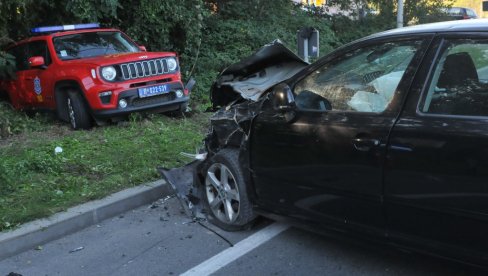 „КАРАМБОЛ“ БЕЗ ЖРТАВА: Саобраћајни удес на Ибарској магистрали (ФОТО)