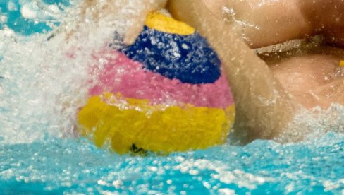ПРВИ ПОРАЗ! Ватерполисткиње Србије изгубиле на Европском првенству од велесиле, следи велики дерби