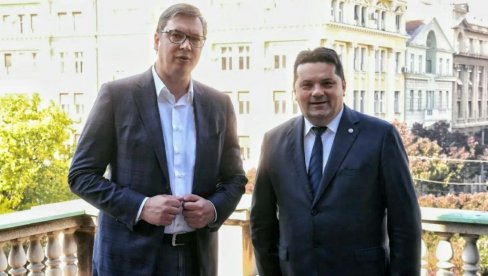 STEVANDIĆ O PRETNJAMA UBISTVOM VUČIĆU: Navikavanje na to je deo pripreme zla, a korisni idioti i plaćene hulje je sprovode po narudžbi!