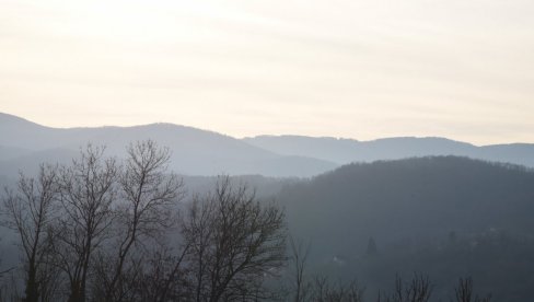 NESTAO NAD KOZAROM: Potraga za avionom i dva člana posade