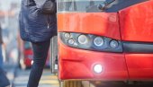 NESREĆA U ZEMUNU: Gradski autobus uleteo u park